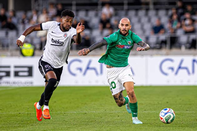 UEFA Europa League play-offs, 2nd leg – Kauno Žalgiris vs Besiktas at Dariaus ir Gireno Stadium, Kaunas, Lithuania. Anthony Kalik controls the ball during the UEFA Europa League play-offs second leg match between Kauno Zalgiris and Besiktas at Dariaus ir Gireno Stadium in Kaunas, Lithuania. Kaunas Kaunas Lithuania