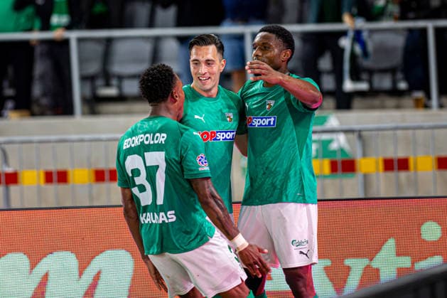 UEFA Europa League play-offs, 2nd leg – Kauno Žalgiris vs Besiktas at Dariaus ir Gireno Stadium, Kaunas, Lithuania. Renan Oliveira celebrates with teammates after scoring during the UEFA Europa League play-offs second leg match between Kauno Zalgiris and Besiktas at Dariaus ir Gireno Stadium in Kaunas, Lithuania. Kaunas Kaunas Lithuania