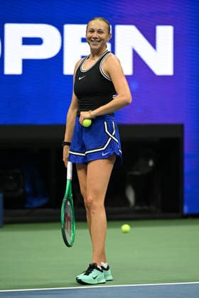 FLUSHING NY- AUGUST 27: Amanda Anisimova is seen on the practice court during the 2026 US Open On Arthur Ashe Stadium at the USTA Billie Jean King National Tennis Center on August 27, 2026 in Flushing Queens. Copyright: xmpi04x