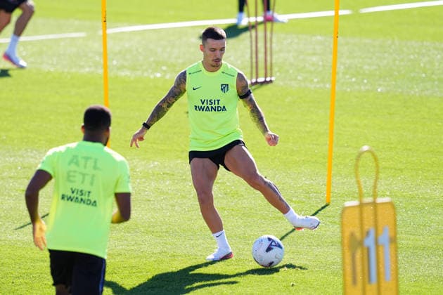 August 28, 2026, Madrid, Madrid, Spain: Alejandro Grimaldo during a training session of Atletico de Madrid ahead the Spanish League, LaLiga EA Sports, match against Sevilla FC at Ciudad Deportiva Wanda Atletico de Madrid on August 28, 2026, in Madrid, Spain. Atletico De Madrid Training Session - Laliga Ea Sports  - ZUMAa181 20260828_zaa_a181_024 Copyright: xDennisxAgyemanx