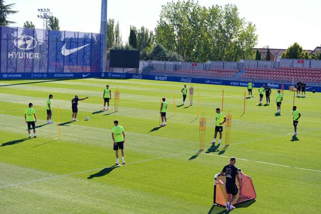 August 28, 2026, Madrid, Madrid, Spain: General view of players of Atletico de Madrid during a training session of Atletico de Madrid ahead the Spanish League, LaLiga EA Sports, match against Sevilla FC at Ciudad Deportiva Wanda Atletico de Madrid on August 28, 2026, in Madrid, Spain. Atletico De Madrid Training Session - Laliga Ea Sports  - ZUMAa181 20260828_zaa_a181_030 Copyright: xDennisxAgyemanx
