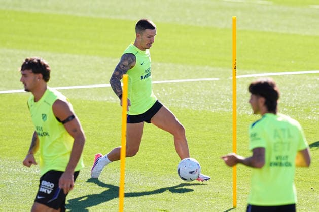 August 28, 2026, Madrid, Madrid, Spain: Alejandro Grimaldo during a training session of Atletico de Madrid ahead the Spanish League, LaLiga EA Sports, match against Sevilla FC at Ciudad Deportiva Wanda Atletico de Madrid on August 28, 2026, in Madrid, Spain. Atletico De Madrid Training Session - Laliga Ea Sports  - ZUMAa181 20260828_zaa_a181_037 Copyright: xDennisxAgyemanx