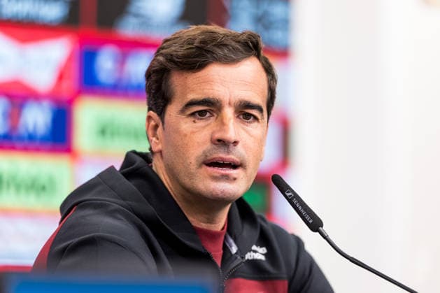 LEVERKUSEN, GERMANY - AUGUST 28: Carles Martinez (Head Coach Bayer 04 Leverkusen) during the pre game press conference, PK, Pressekonferenz before the Bundesliga match between Bayer 04 Leverkusen and SV Elversberg at BayArena on August 28, 2026 in Leverkusen, Germany. DFL REGULATIONS PROHIBIT ANY USE OF PHOTOGRAPHS AS IMAGE SEQUENCES AND OR QUASI-VIDEO. North Rhine Westphalia Germany Copyright: xSteffiexWunderlx