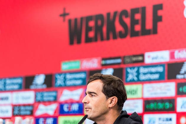 LEVERKUSEN, GERMANY - AUGUST 28: Carles Martinez (Head Coach Bayer 04 Leverkusen) during the pre game press conference, PK, Pressekonferenz before the Bundesliga match between Bayer 04 Leverkusen and SV Elversberg at BayArena on August 28, 2026 in Leverkusen, Germany. DFL REGULATIONS PROHIBIT ANY USE OF PHOTOGRAPHS AS IMAGE SEQUENCES AND OR QUASI-VIDEO. North Rhine Westphalia Germany Copyright: xSteffiexWunderlx