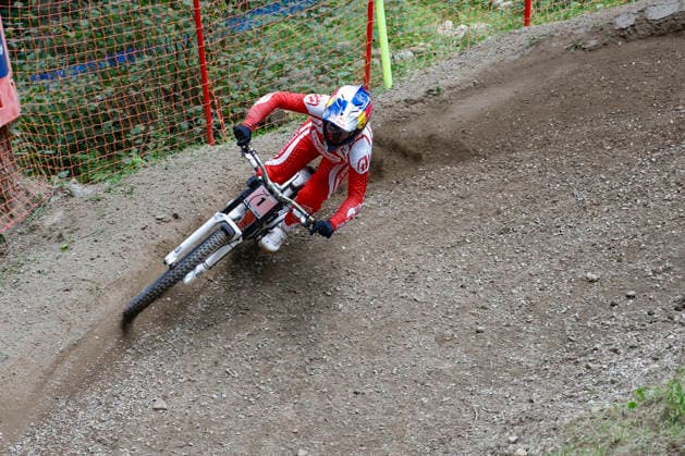 TRENTO, ITALY, AUGUST 28 Valentina Höll of Austria testing the track one last time before the UCI Mountain Bike World Championships Women s and Men s Elite Downhill qualifiers at Val di Sole on August 28, 2026, in Trento, Italy. Trento, Val di Sole, Trento, Italy Copyright: xJustPictures.ch FrancescoxMinghettix jp-en-EuSpIm-JP6_FRM_UCIWC_WMNDH_28_Aug_000146
