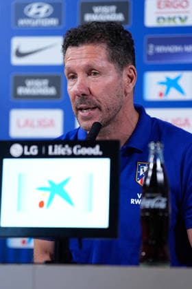 August 28, 2026, Madrid, Madrid, Spain: Diego Pablo Simeone, head coach of Atletico de Madrid, attends his press conference, PK, Pressekonferenz during a training session of Atletico de Madrid ahead the Spanish League, LaLiga EA Sports, match against Sevilla FC at Ciudad Deportiva Wanda Atletico de Madrid on August 28, 2026, in Madrid, Spain. Atletico De Madrid Training Session And Press Conference - Laliga Ea Sports  - ZUMAa181 20260828_zaa_a181_083 Copyright: xDennisxAgyemanx