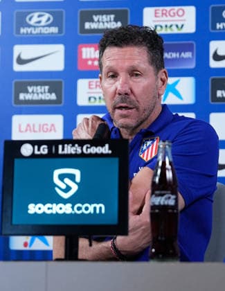 August 28, 2026, Madrid, Madrid, Spain: Diego Pablo Simeone, head coach of Atletico de Madrid, attends his press conference, PK, Pressekonferenz during a training session of Atletico de Madrid ahead the Spanish League, LaLiga EA Sports, match against Sevilla FC at Ciudad Deportiva Wanda Atletico de Madrid on August 28, 2026, in Madrid, Spain. Atletico De Madrid Training Session And Press Conference - Laliga Ea Sports  - ZUMAa181 20260828_zaa_a181_090 Copyright: xDennisxAgyemanx