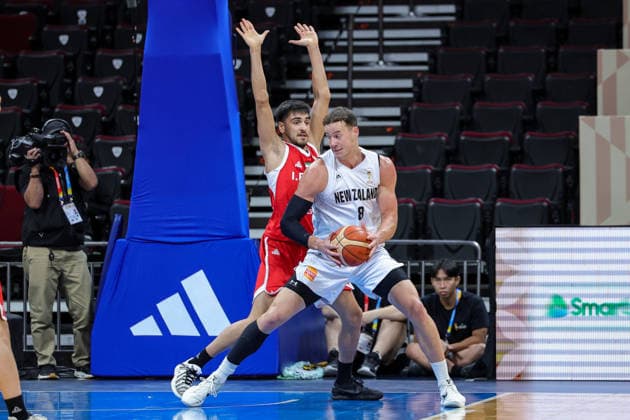 FIBA Basketball World Cup Asian Qualifier Group E Sam Mennenga of New Zealand in action during the FIBA Basketball World Cup Asian Qualifier Group E game between Iran and New Zealand in Manila, Philippines on August 28, 2026. MANILA PHILIPPINES  Copyright: xMatrixxImages MarkxCristinox