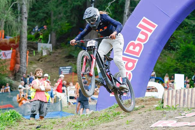 TRENTO, ITALY, AUGUST 28: Maria Pomes Garcia of Spain in action during the UCI Mountain Bike World Championships Women s and Men s Elite Downhill Qualifiers at Val di Sole on August 28, 2026, in Trento, Italy. Trento, Val di Sole, Trento, Italy Copyright: xJustPictures.ch FrancescoxMinghettix jp-en-EuSpIm-JP6_FRM_UCIWC_WMNDH_28_Aug_000178