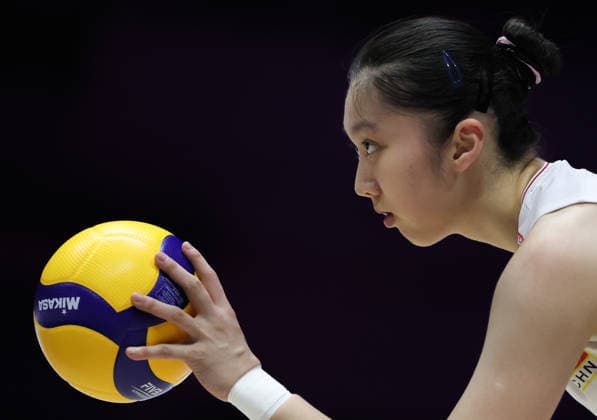 (260828) -- TIANJIN, Aug. 28, 2026 -- Chen Houyu of China competes during the quarterfinal match between China and Vietnam at AVC Women s Volleyball Continental Championship in Tianjin, China, Aug. 28, 2026. ) (SP)CHINA-TIANJIN-VOLLEYBALL-AVC WOMEN S CONTINENTAL CHAMPIONSHIP-CHN VS VIE (CN) SunxFanyue 