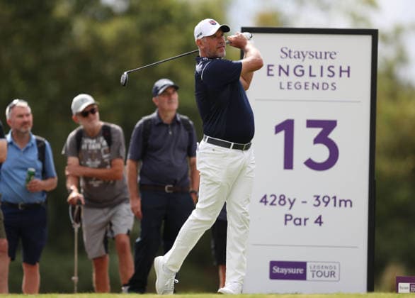 Legends Tour - Staysure English Legends Golf Tournament Day 1 KENT, ENGLAND, AUGUST 28: Lee Westwood of England tee’s off during Day 1 of the Staysure English Legends Golf tournament event on The Staysure Legends Tour at Chart Hills Golf Course, Kent on 28 August. (Photo by Daniel Weir) Kent Chart Hills Golf Course United Kingdom Copyright: xDanielxWeir SportsxPressxPhotox Sportspressphoto_SPR217867