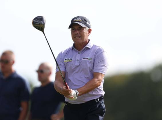 Legends Tour - Staysure English Legends Golf Tournament Day 1 KENT, ENGLAND, AUGUST 28: Adilson Da Silva of Brazil tee’s off during Day 1 of the Staysure English Legends Golf tournament event on The Staysure Legends Tour at Chart Hills Golf Course, Kent on 28 August. (Photo by Daniel Weir) Kent Chart Hills Golf Course United Kingdom Copyright: xDanielxWeir SportsxPressxPhotox Sportspressphoto_SPR217881