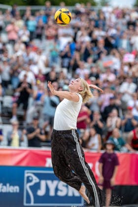 German Beach Championship German Beach Volleyball Championship Dortmund, Germany August 28, 2026 DORTMUND, GERMANY AUGUST 28 Karla Borger The final serve, her farewell as a professional athlete during the German Beach Championship (German Beach Volleyball Championship) in Dortmund on August 28, 2026, in Dortmund, Germany Copyright: xBEAUTIFULxSPORTS PeterxWeberx