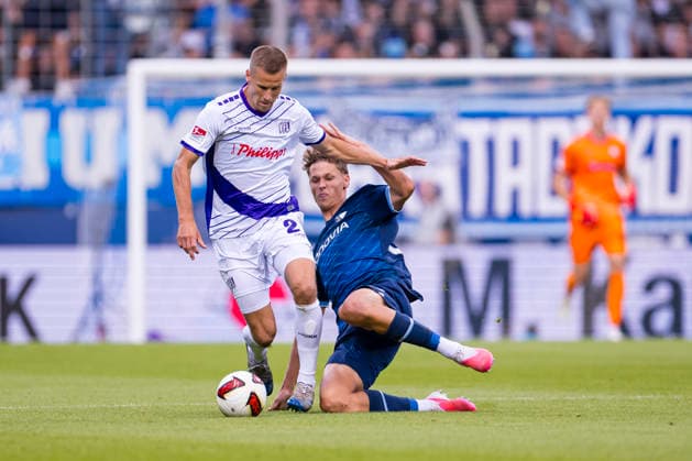 28.08.2026, Fussball, 3. Spieltag der 2. Bundesliga, VfL Bochum 1848 - VfL Osnabrück. v. l. Adrian Beck (VfL Osnabrück), Tom Meyer (VfL Bochum 1848). Bochum Vonovia Ruhrstadion NRW Deutschland xRHR-FOTO DEx *** August 28, 2026, Soccer, Matchday 3 of the 2. Bundesliga, VfL Bochum 1848 vs. VfL Osnabrück; Adrian Beck (VfL Osnabrück), Tom Meyer (VfL Bochum 1848); Bochum, Vonovia Ruhrstadion, North Rhine-Westphalia, Germany; xRHR; PHOTO: DEx Copyright: DennisxEwert RHR-FOTOx RHR-FOTO DE