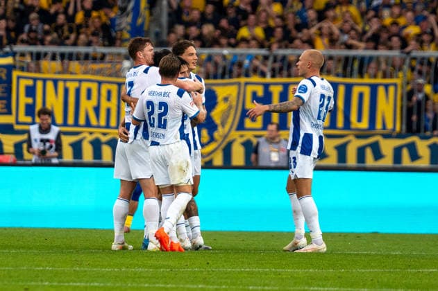 Deutschland: Fussball 2. Bundesliga, 3. Spieltag 2026 2027, Eintracht Braunschweig - Hertha BSC am 28.08.2026 in Braunschweig (Eintracht-Stadion): Tor zum 2:2 Josip Brekalo (Hertha BSC, 7) Jubel, Freude, Torjubel, Emotionen *** German Soccer 2. Bundesliga, Matchday 3, 2026–2027, Eintracht Braunschweig vs. Hertha BSC on August 28, 2026, at Eintracht Stadium in Braunschweig; 2–2; goal by Josip Brekalo (Hertha BSC); 7: celebration, joy, goal celebration, emotions Copyright: xSvenxHeidmannx