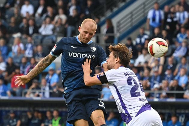 Philipp HOFMANN (BO) Kopfball, Kopfballduell, gegen Jannik MUELLER (Müller, VfL Osnabrueck) Fussball 2. Bundesliga, 3. Spieltag, VfL Bochum (BO) - VfL Osnabrueck (OS) am 28.08.2026 im Vonovia Ruhrstadion Bochum Deutschland. DFL regulations prohibit any use of photographs as image sequences and or quasi-video Â *** Philipp HOFMANN (BO) header, header duel, against Jannik MUELLER (Müller), VfL Osnabrück Soccer 2. Bundesliga, Matchday 3, VfL Bochum BO vs. VfL Osnabrück OS on August 28, 2026, at the Vonovia Ruhrstadion in Bochum, Germany. DFL regulations prohibit any use of photographs as image sequences and or quasi-video.