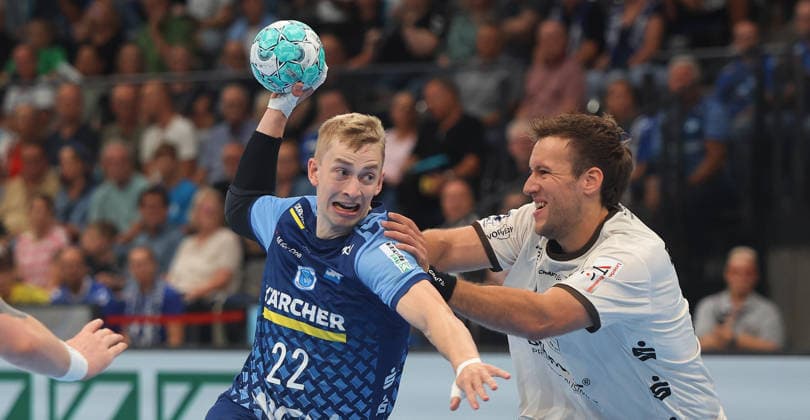 Stuttgart, Opel HBL Handball, TVB Stuttgart vs. Bergischer HC, from left: Torben Matzken (TVB), Tom Berger (BHC)