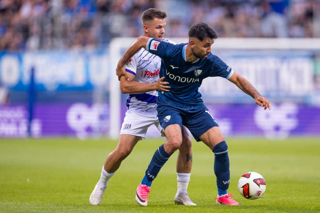28.08.2026, Fussball, 3. Spieltag der 2. Bundesliga, VfL Bochum 1848 - VfL Osnabrück. v. l. Patrick Kammerbauer (VfL Osnabrück), Gerrit Holtmann (VfL Bochum 1848). Bochum Vonovia Ruhrstadion NRW Deutschland xRHR-FOTO DEx *** August 28, 2026, Soccer, Matchday 3 of the 2. Bundesliga, VfL Bochum 1848 vs. VfL Osnabrück; Patrick Kammerbauer (VfL Osnabrück), Gerrit Holtmann (VfL Bochum 1848); Bochum, Vonovia Ruhrstadion, North Rhine-Westphalia, Germany; xRHR; PHOTO: DEx Copyright: DennisxEwert RHR-FOTOx RHR-FOTO DE