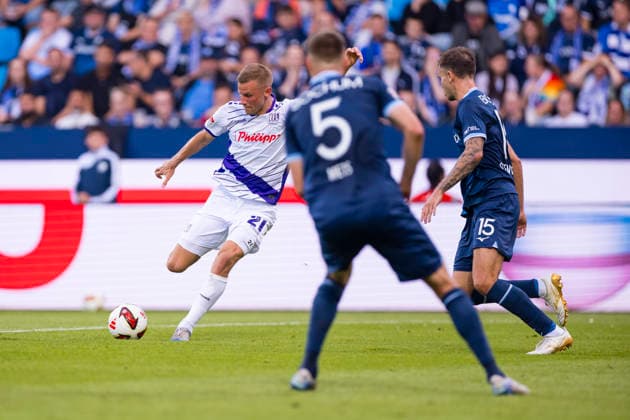 28.08.2026, Fussball, 3. Spieltag der 2. Bundesliga, VfL Bochum 1848 - VfL Osnabrück. Adrian Beck (VfL Osnabrück) mit einem Schuss. Bochum Vonovia Ruhrstadion NRW Deutschland xRHR-FOTO DEx *** August 28, 2026, Soccer, Matchday 3 of the 2. Bundesliga, VfL Bochum 1848 vs. VfL Osnabrück, Adrian Beck, VfL Osnabrück scores with a shot against Bochum, Vonovia Ruhrstadion, North Rhine-Westphalia, Germany, xRHR, PHOTO DEx Copyright: DennisxEwert RHR-FOTOx RHR-FOTO DE