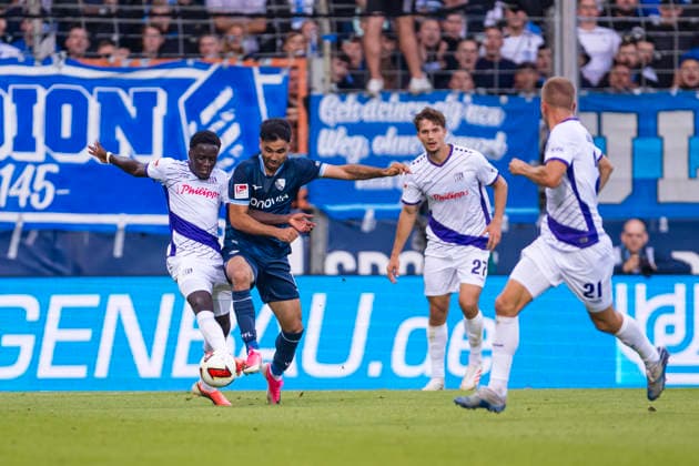 28.08.2026, Fussball, 3. Spieltag der 2. Bundesliga, VfL Bochum 1848 - VfL Osnabrück. v. l. Ismail Badjie (VfL Osnabrück), Gerrit Holtmann (VfL Bochum 1848). Bochum Vonovia Ruhrstadion NRW Deutschland xRHR-FOTO DEx *** August 28, 2026, Soccer, Matchday 3 of the 2. Bundesliga, VfL Bochum 1848 vs. VfL Osnabrück; Ismail Badjie (VfL Osnabrück), Gerrit Holtmann (VfL Bochum 1848); Bochum, Vonovia Ruhrstadion, North Rhine-Westphalia, Germany; xRHR; PHOTO: DEx Copyright: DennisxEwert RHR-FOTOx RHR-FOTO DE