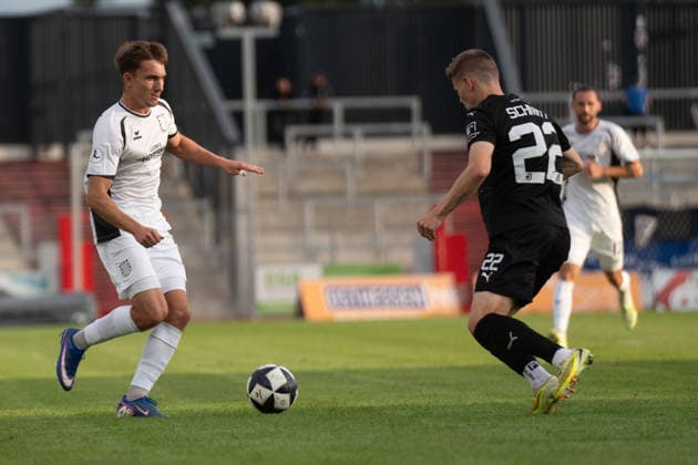 August 28, 2026, xhfmx, Regional League Southwest Soccer, SG Barockstadt Fulda Lehnerz vs. FSV Frankfurt; Nick Doktorczyk (FSV Frankfurt), Sebastian Schmitt (SG Barockstadt Fulda Lehnerz), Fulda