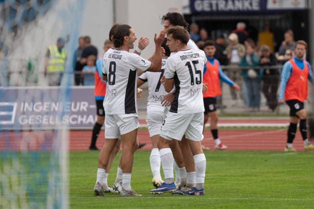 August 28, 2026, xhfmx, Regional League Southwest Soccer, SG Barockstadt Fulda vs. Lehnerz FSV Frankfurt; FSV Frankfurt celebrates the 1-1 goal scored by Filip Pandza; FSV Frankfurt vs. Fulda; goal, celebration, Fulda