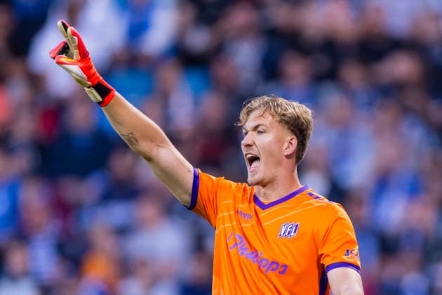 28.08.2026, Fussball, 3. Spieltag der 2. Bundesliga, VfL Bochum 1848 - VfL Osnabrück. Torwart Jonas Krumrey (VfL Osnabrück) gibt Anweisungen. Bochum Vonovia Ruhrstadion NRW Deutschland xRHR-FOTO DEx *** August 28, 2026, Soccer, Matchday 3 of the 2. Bundesliga, VfL Bochum 1848 vs. VfL Osnabrück; Goalkeeper Jonas Krumrey of VfL Osnabrück gives instructions; Bochum, Vonovia Ruhrstadion, North Rhine-Westphalia, Germany; xRHR PHOTO DEx Copyright: DennisxEwert RHR-FOTOx RHR-FOTO DE
