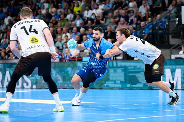 Stuttgart HBL 26 27 TVB Stuttgart Bergischer HC Mohamed Darmoul Stuttgart Bittenfeld Porsche Arena Baden-Württemberg Germany