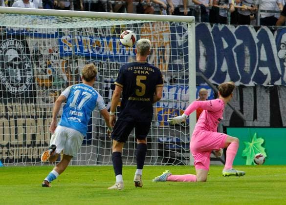 CFC vs. FC Carl Zeiss Jena, August 28, 2026, Chemnitz, eins Stadium on Gellertstrasse, Sports, Soccer, Northeast Regional League 2026–2027, Matchday 7, CFC, CFC vs. FC Carl Zeiss Jena (from left to right): Maximilian Fesser, Sören Kurt Reddemann, and Marius Liesegang, Chemnitz, Saxony, Germany