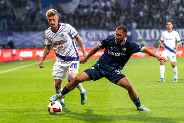 Deutschland: 2. Bundesliga 2026 2027 3. Spieltag, VfL Bochum vs. VfL Osnabrück Freitag, 28.08.2026 Vonovia Ruhr Stadion, Nordrhein-Westfalen. Fridolin Wagner Maximilian Wittek (VfL Bochum, 32) Zweikampf Duell *** Germany 2. Bundesliga 2026–2027, Matchday 3, VfL Bochum vs. VfL Osnabrück Friday, August 28, 2026 Vonovia Ruhr Stadium, North Rhine-Westphalia Fridolin Wagner Maximilian Wittek VfL Bochum, 32 Tackle Duel Copyright: xCelinaxLeiersx