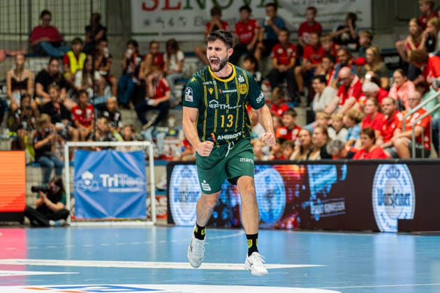 Hamm, Germany, August 28, 2026, 2nd HBL 2026–2027, Matchday 1: ASV Hamm Westfalen vs. VfL Eintracht Hagen. Pictured: Juan de la Pena of Hagen celebrates after scoring a goal at the WESTPRESS Arena in North Rhine-Westphalia. Copyright: xFotostandx xKruczynskix