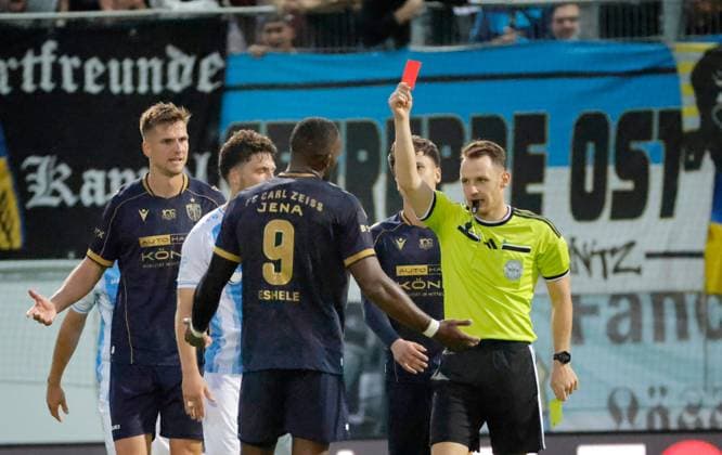 CFC vs. FC Carl Zeiss Jena, August 28, 2026, Chemnitz, eins Stadium on Gellertstrasse, Sports, Soccer, Northeast Regional League 2026–2027, Matchday 7, CFC, CFC vs. FC Carl Zeiss Jena: Red card for Manasse Eshele, Chemnitz, Saxony, Germany
