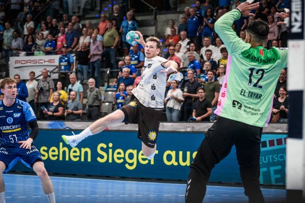 Lukas Becher, Bergischer HC, 07 vs. goalkeeper Mohamed Essam Moustafa El Tayar, TVB Stuttgart, 12; on the left, Jakob Nigg, TVB Stuttgart, 57 GER; TVB Stuttgart vs. Bergischer HC; Opel HBL; handball; Bundesliga; Matchday 1, 2026–2027 season, August 28, 2026 GER, TVB Stuttgart vs. Bergischer HC, Opel HBL, Handball, Bundesliga, Matchday 1, 2026–2027 season, August 28, 2026, Stuttgart Copyright: xSandyxDinkelackerx EP_SDR