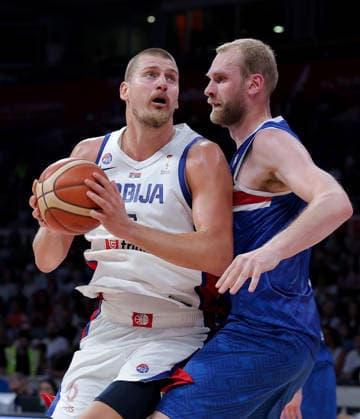 Serbia v Iceland, Group J, FIBA Basketball world cup European qualifiers Belgrade, Serbia. 28th August, 2026. Serbia s Nikola Jokic and Iceland s Tryggvi Hlinason during the FIBA basketball World cup 2027 European qualifiers basketball match between Serbia and Iceland on August 28, 2026 in Belgrade, Serbia. Belgrade Serbia Copyright: xPedjaxMilosavljevicx x