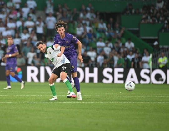ESP LaLiga EA Sports: Racing Santander vs. Elche CF — Josan Ferrandez of Elche during the LaLiga EA Sports match between Racing Santander and Elche CF, played at Campos de Sport de El Sardinero Stadium in Cantabria on August 28, 2026, in Spain — Spanish Soccer Copyright: xAgenciaxLOFx