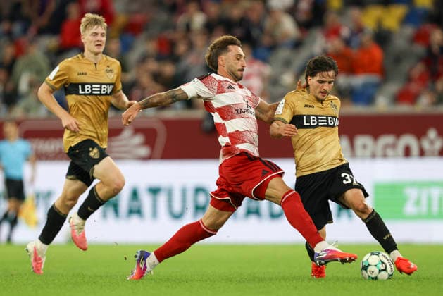 Fabian Schleusener of Fortuna Düsseldorf and David Preu of VfB Stuttgart II battle for the ball during the 3. Liga match between Fortuna Düsseldorf and VfB Stuttgart II at the Merkur Spiel Arena on August 28, 2026, in Düsseldorf, Germany. Photo by Oliver Kaelke, DeFodi Images. Fabian Schleusener of Fortuna Düsseldorf and David Preu of VfB Stuttgart II battle for the ball during the 3. Liga match between Fortuna Düsseldorf and VfB Stuttgart II at Merkur Spiel Arena on August 28, 2026 in Düsseldorf, Germany. Photo by Oliver Kaelke, DeFodi Images. DFB and DFL regulations prohibit any use of photographs as image sequences and or quasi-video. Photo by Oliver Kaelke, DeFodi Images.