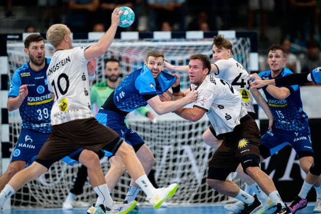 Stuttgart HBL 26 27 TVB Stuttgart vs. Bergischer HC (from left): Malte Donker (Stuttgart), Fynn Hangstein (Bergischer HC), Samuel Roethlisberger (Stuttgart), Tom Bergner (Bergischer HC), Bittenfeld, Porsche Arena, Baden-Württemberg, Germany