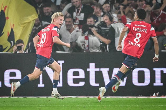 August 28, 2026, Villeneuve-D ascq, France, France: Hakon ARNAR HARALDSSON of Lille celebrate his goal with Ethan MBAPPE of Lille during the Ligue 1 match between Lille OSC (LOSC) and Paris Saint-Germain (PSG) at Pierre Mauroy Stadium on August 28, 2026 in Villeneuve-d Ascq near Lille, France. Lille OSC V Paris Saint-Germain - Ligue 1  - ZUMAm308 20260828_zsp_m308_003 Copyright: xMatthieuxMirvillex