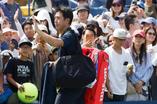 Kei Nishikori of Japan reacts as he walks off of the court after his straight sets defeat to Rei Sakamoto of Japan in a qualifying final round match at the 2026 US Open Tennis Championship at the USTA Billie Jean King National Tennis Center in New York City on Friday, August 28, 2026. This was Nishikori s final Grand Slam appearance.  NYP20260828141 JOHNxANGELILLO
