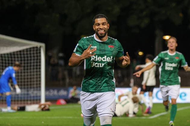 August 28, 2026, Soccer, Men s, 2026–2027 Season, Bavarian Regional League, Matchday 6: FC Schweinfurt 05 vs. SpVgg Greuther Fürth II; Goal scorer: Jason Prodanovic (FC Schweinfurt 05); 17 celebrates his 4-0 victory at the Riedel Bau Arena in Sachs, Lower Franconia, Bavaria, Germany