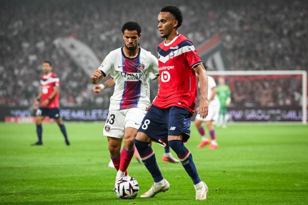 August 28, 2026, Villeneuve-D ascq, France, France: Warren ZAIRE-EMERY of PSG and Ethan MBAPPE of Lille during the Ligue 1 match between Lille OSC (LOSC) and Paris Saint-Germain (PSG) at Pierre Mauroy Stadium on August 28, 2026 in Villeneuve-d Ascq near Lille, France. Lille OSC V Paris Saint-Germain - Ligue 1  - ZUMAm308 20260828_zsp_m308_007 Copyright: xMatthieuxMirvillex