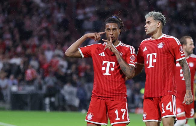 Olise Michael Torjubel 2-1 , FC Bayern München-VfB Stuttgart , Bundesliga , , Fußball , in der Allianz Arena Stadion in München , Bayern , Deutschland . August 28 , 2026 . Photo by: Davide Elias IPA Photo Pressefoto DENL Copyright: xDavidexEliasx