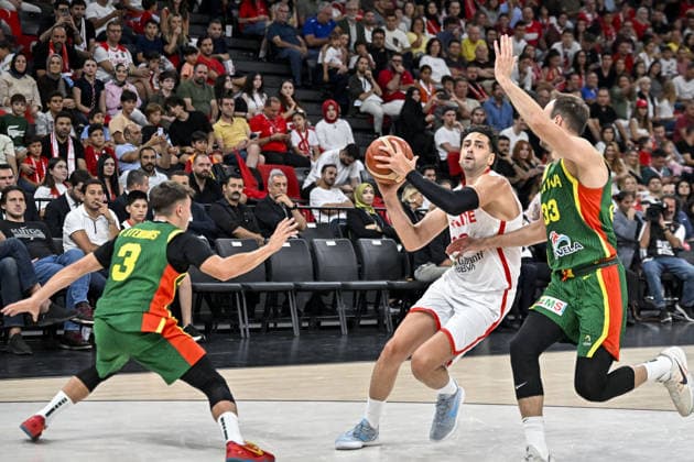 Turkiye v Lithuania - FIBA 2027 World Cup European Qualifiers ISTANBUL, TURKIYE - AUGUST 28: Furkan Korkmaz (C) of Turkiye in action against Mindaugas Kacinas (33) of Lithuania during FIBA 2027 World Cup European Qualifiers Group J second round match between Turkiye and Lithuania at Basketball Development Center in Istanbul, Turkiye on August 28, 2026. Muhammed Enes Yildirim Anadolu Istanbul Turkey. Editorial use only. Please get in touch for any other usage.  Copyright: x2026xAnadoluxMuhammedxEnesxYildirimx