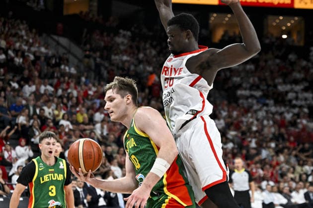Turkiye v Lithuania - FIBA 2027 World Cup European Qualifiers ISTANBUL, TURKIYE - AUGUST 28: Adem Bona (C) of Turkiye in action against during FIBA 2027 World Cup European Qualifiers Group J second round match between Turkiye and Lithuania at Basketball Development Center in Istanbul, Turkiye on August 28, 2026. Muhammed Enes Yildirim Anadolu Istanbul Turkey. Editorial use only. Please get in touch for any other usage.  Copyright: x2026xAnadoluxMuhammedxEnesxYildirimx