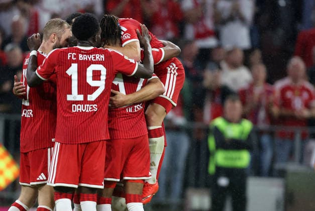 Olise Michael Torjubel 4-1 , FC Bayern München-VfB Stuttgart , Bundesliga , , Fußball , in der Allianz Arena Stadion in München , Bayern , Deutschland . August 28 , 2026 . Photo by: Davide Elias IPA Photo Pressefoto DENL Copyright: xDavidexEliasx