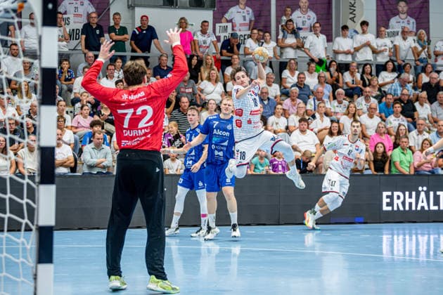 2 HBL TV Hüttenberg vs. TV Großwallstadt, August 28, 2026 Tim Rüdiger (TV Hüttenberg), 18, Anel Durmic (TV Großwallstadt), 72, Patrick Gempp, TV Großwallstadt, 7 2 HBL TV Hüttenberg vs. TV Großwallstadt, Hüttenberg, August 26, 2028 Copyright: xBEAUTIFULxSPORTS Roeczeyx