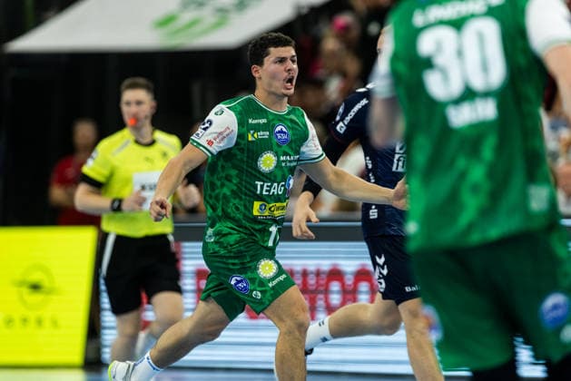 Opel HBL SG Flensburg Handewitt vs. ThSV Eisenach, August 28, 2026—Gian Attenhofer (No. 11) celebrates a goal; ThSV Eisenach vs. Opel HBL SG Flensburg Handewitt, GGW Arena, August 28, 2026 Copyright: xBEAUTIFULxSPORTS MarioxM.xKobergx