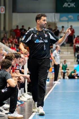 Hamm, Germany, August 28, 2026, 2nd HBL 2026–2027, Match 1: ASV Hamm Westfalen vs. VfL Eintracht Hagen. Pictured: ASV coach Jamal Naji gesturing on the field at the WESTPRESS Arena in North Rhine-Westphalia. Copyright: xFotostandx xKruczynskix