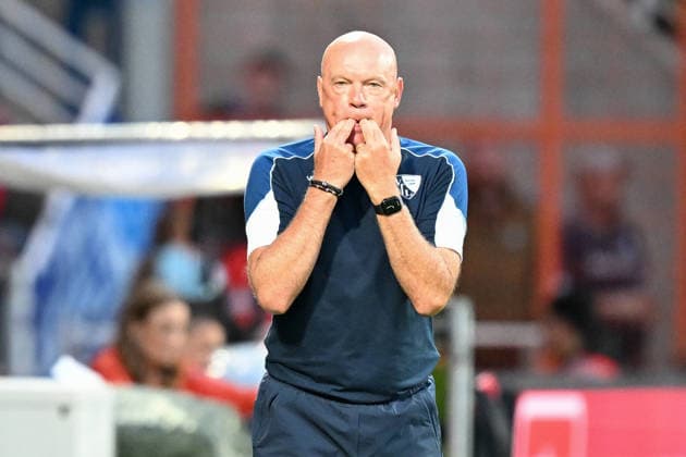 Uwe Rösler Roesler (Bochum) Mimik starker Gesichtsausdruck Emotion. Gestik Geste gestikuliert 28.08.2026 ¢ Fussball ¢ VfL Bochum vs VfL Osnabrueck, Vonovia Ruhrstadion, Bochum, DFB DFL REGULATIONS PROHIBIT ANY USE OF PHOTOGRAPHS AS IMAGE SEQUENCES AND OR QUASI-VIDEO NRW Germany *** Uwe Rösler, Bochum, facial expressions, strong facial expression, emotion, gestures, gesturing, August 28, 2026 ¢ Soccer ¢ VfL Bochum vs. VfL Osnabrück, Vonovia Ruhrstadion, Bochum, DFB DFL regulations prohibit any use of photographs as image sequences and or quasi-video. NRW, Germany Copyright: xpepphotox xHorstxMauelshagenx pep00321, pep_20260828_hm