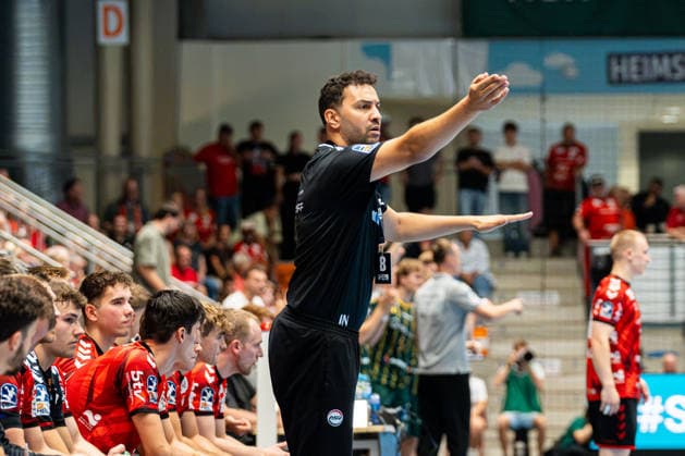 Hamm, Germany, August 28, 2026, 2nd HBL 2026–2027, Match 1: ASV Hamm Westfalen vs. VfL Eintracht Hagen. Pictured: ASV coach Jamal Naji gesturing on the field at the WESTPRESS Arena in North Rhine-Westphalia. Copyright: xFotostandx xKruczynskix